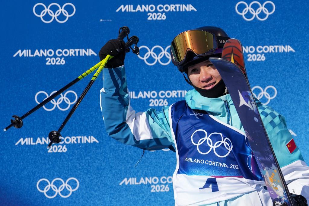 竞彩足球-深一度｜李方慧的成长之路，比她的米兰冬奥会银牌更加闪耀